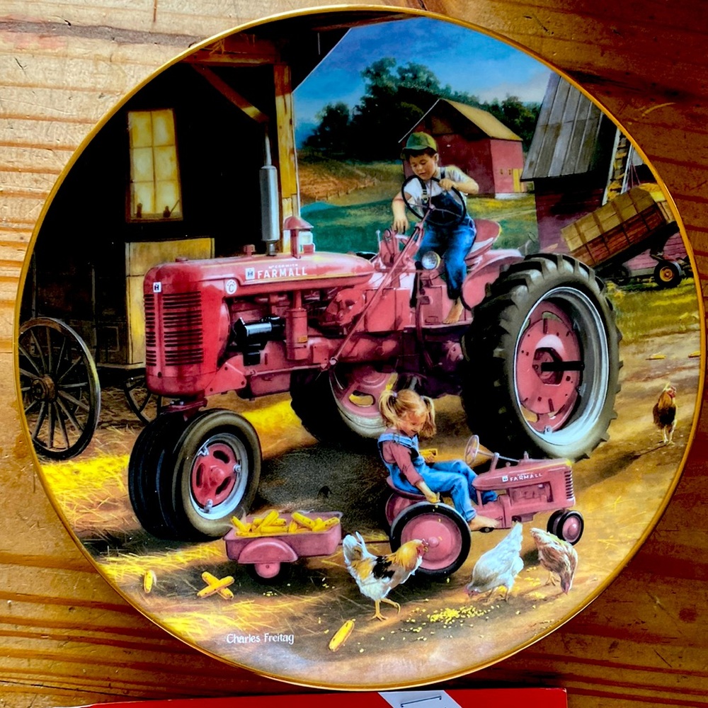 Farmall Friend by Charles Freitas Danbury Mint plate rare 81/4 in diameter